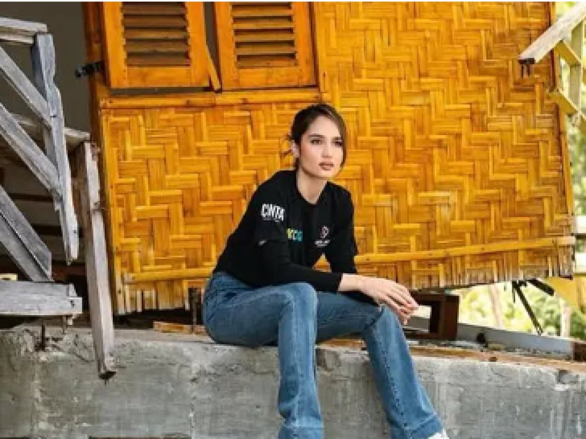 Cinta Laura kunjungi masyarakat korban gempa NTT Agustus 2026 (instagram.com/claurakiehl)