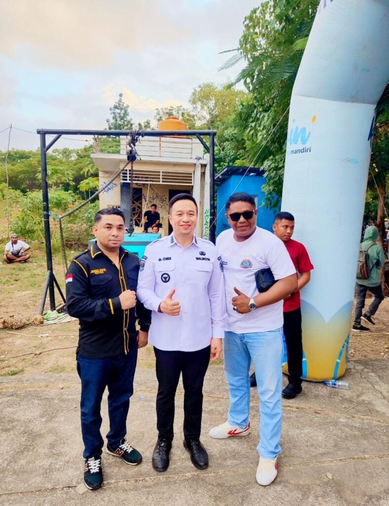 Jimmy Ratu dan Wali Kota Kupang Christian Widodo Resmi Lepas Ribuan Peserta Jalan Sehat